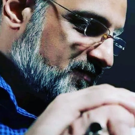 دانلود آهنگ عشق است و آتش و خون داغ است و درد دوری محمد اصفهانی Mp3