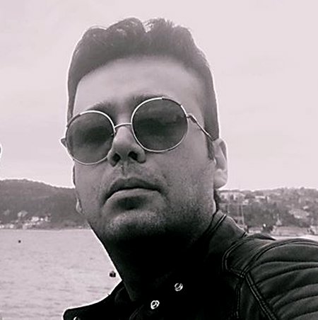 دانلود آهنگ تاج گذاری کند آمده کاری کند بت شکند شاه ما بنده نوازی کند محسن چاوشی Mp3 دانلود آهنگ تاج گذاری کند آمده کاری کند بت شکند شاه ما بنده نوازی کند محسن چاوشی Mp3