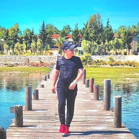 دانلود آهنگ هنوزم چشمای تو مثل شبای پر ستارس هنوزم خاطره هات برام مث عمر دوبارس محسن ابراهیم زاده Mp3 دانلود آهنگ هنوزم چشمای تو مثل شبای پر ستارس هنوزم خاطره هات برام مث عمر دوبارس محسن ابراهیم زاده Mp3