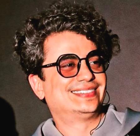 دانلود آهنگ عاشقم عاشقی عشق ما دوتاست بحث ما از همه آدما جدای جداست محسن ابراهیم زاده Mp3 دانلود آهنگ عاشقم عاشقی عشق ما دوتاست بحث ما از همه آدما جدای جداست محسن ابراهیم زاده Mp3