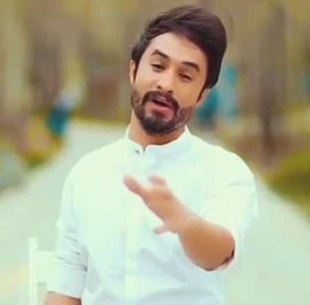 دانلود آهنگ مث پروانه میگردم دور این روز و شبا یه مترسک میشه قلبم تا دوشم کلاغا راغب Mp3 دانلود آهنگ مث پروانه میگردم دور این روز و شبا یه مترسک میشه قلبم تا دوشم کلاغا راغب Mp3