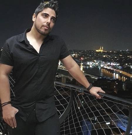 دانلود آهنگ یه چیزی تو رنج و عذاب نوشتم میون بیداری و خواب نوشتم رامین بی باک Mp3