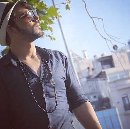 دانلود آهنگ این هوای لعنتی همش منو یاد تو میندازه رفتی و دلم گرفته از همه بی حد و اندازه رامین بی باک Mp3