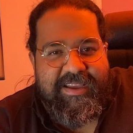 دانلود آهنگ تو زخم یه تکراری یه عاشق بیماری میگفتی نترس دیگه تا منو داری یه خوابی تو بیداری رضا صادقی Mp3 دانلود آهنگ تو زخم یه تکراری یه عاشق بیماری میگفتی نترس دیگه تا منو داری یه خوابی تو بیداری رضا صادقی Mp3