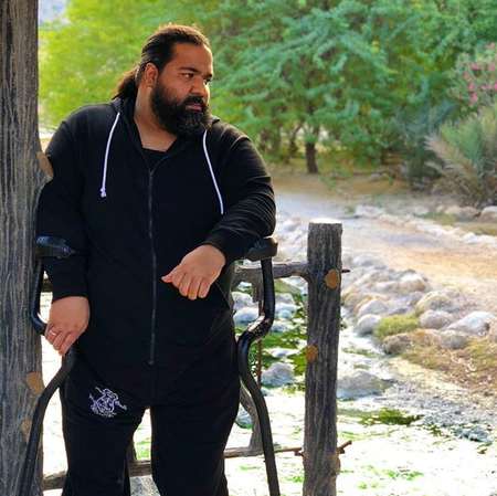 دانلود آهنگ ز در خونه میزنم بیرون یه صدایی منو صدا کرده رضا صادقی Mp3 دانلود آهنگ ز در خونه میزنم بیرون یه صدایی منو صدا کرده رضا صادقی Mp3