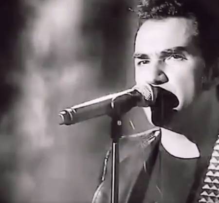 دانلود آهنگ یه دقیقه هم شبیه حرفایی که میزنی باش من صدات زدم برادر اگه میتونی تنی باش رضا یزدانی Mp3 دانلود آهنگ یه دقیقه هم شبیه حرفایی که میزنی باش من صدات زدم برادر اگه میتونی تنی باش رضا یزدانی Mp3