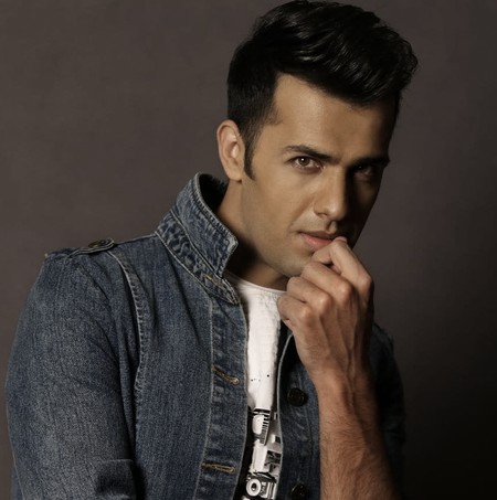 دانلود آهنگ بعد تو بغضم همیشه باهامه هر چی پنهونم کنم باز توی صدامه صالح رضایی Mp3 دانلود آهنگ بعد تو بغضم همیشه باهامه هر چی پنهونم کنم باز توی صدامه صالح رضایی Mp3