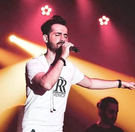 دانلود آهنگ من تورو که میبینم زبونم میگیره خب اینم کار چشاته که زیر بار نمیره سامان جلیلی Mp3 دانلود آهنگ من تورو که میبینم زبونم میگیره خب اینم کار چشاته که زیر بار نمیره سامان جلیلی Mp3