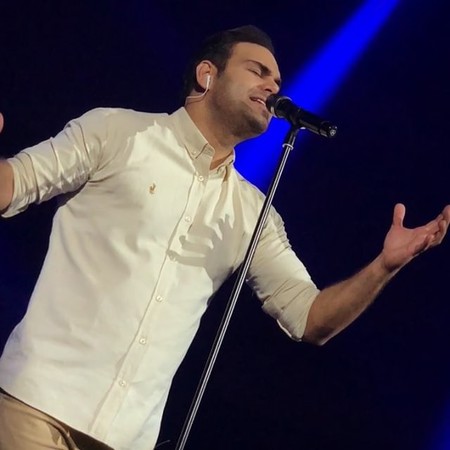 دانلود آهنگ هنوز از چشمات ستاره مى چینم بدون لبخندت هنوز غمگینم سیامک عباسی Mp3 دانلود آهنگ هنوز از چشمات ستاره مى چینم بدون لبخندت هنوز غمگینم سیامک عباسی Mp3