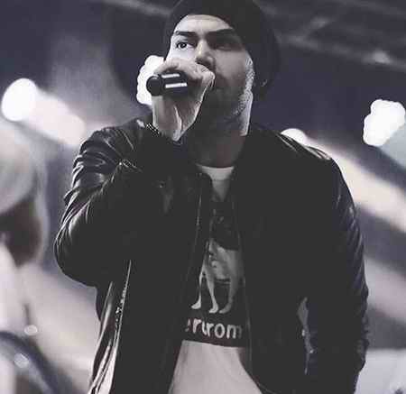 دانلود آهنگ به جاى من نفس بکش که زنده ام براى تو که قلب من مى گیره بى هواى تو سیامک عباسی Mp3 دانلود آهنگ به جاى من نفس بکش که زنده ام براى تو که قلب من مى گیره بى هواى تو سیامک عباسی Mp3