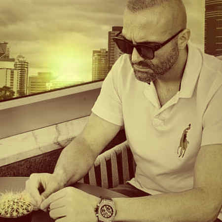 دانلود آهنگ از من چه مانده بعد تو جز ناتوانی ام جز سنگ قبر خاطره روی جوانی ام سینا سرلک Mp3 دانلود آهنگ از من چه مانده بعد تو جز ناتوانی ام جز سنگ قبر خاطره روی جوانی ام سینا سرلک Mp3