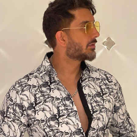 دانلود آهنگ با چشایی که تو داری کل زیبایی دنیا رو نمیخوای فرزاد فرزین Mp3 دانلود آهنگ با چشایی که تو داری کل زیبایی دنیا رو نمیخوای فرزاد فرزین Mp3