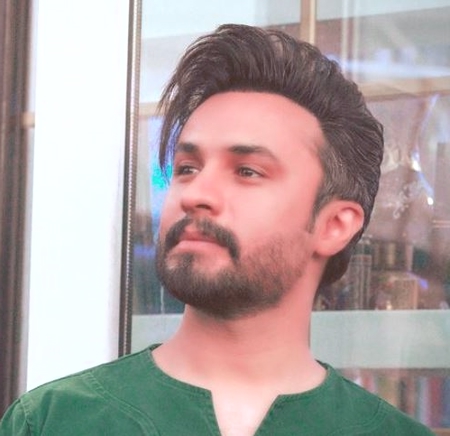 دانلود آهنگ به غیر من نظر مکن ز عشق من گذر مکن بمان کنار من بمان راغب Mp3 دانلود آهنگ به غیر من نظر مکن ز عشق من گذر مکن بمان کنار من بمان راغب Mp3