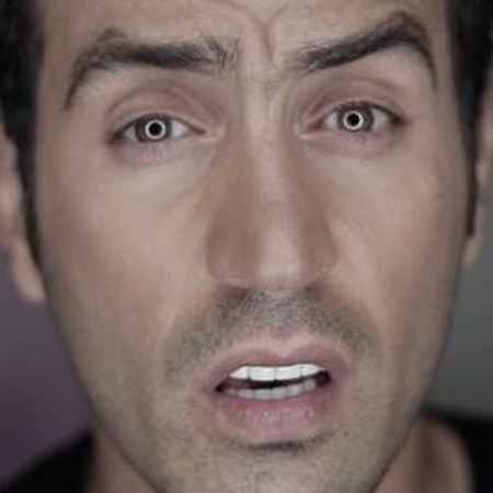 دانلود آهنگ الان یه سال و یه ماه و یه روزه دلتنگتم احمد سلو Mp3