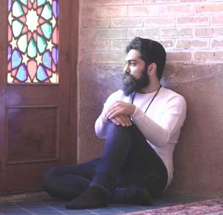 دانلود آهنگ میروم ز تو و در سکوت غمت ساعتی بی تو بر من نمیگذرد علی زند وکیلی Mp3 دانلود آهنگ میروم ز تو و در سکوت غمت ساعتی بی تو بر من نمیگذرد علی زند وکیلی Mp3