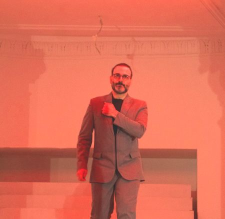 دانلود آهنگ تا تو نگاه میکنی کار من آه کردن است علیرضا قربانی Mp3