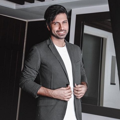 دانلود آهنگ یه شب خواب دیدم کنارم نبودی تا از خواب پریدم کنارم نبودی امین قباد Mp3 دانلود آهنگ یه شب خواب دیدم کنارم نبودی تا از خواب پریدم کنارم نبودی امین قباد Mp3