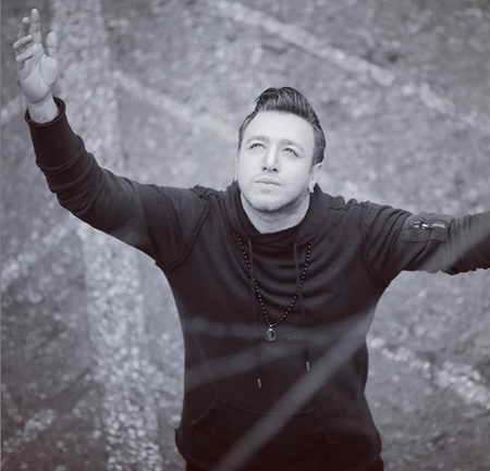 دانلود آهنگ یاد چشمات داره آتیش میزنه قلب منو امین رستمی Mp3 دانلود آهنگ یاد چشمات داره آتیش میزنه قلب منو امین رستمی Mp3