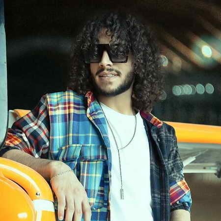 دانلود آهنگ دست رد نزن به این سینه ای که توش خونته دلخوشیم دیدن تار موی لای شونته احسان دریادل Mp3 دانلود آهنگ دست رد نزن به این سینه ای که توش خونته دلخوشیم دیدن تار موی لای شونته احسان دریادل Mp3