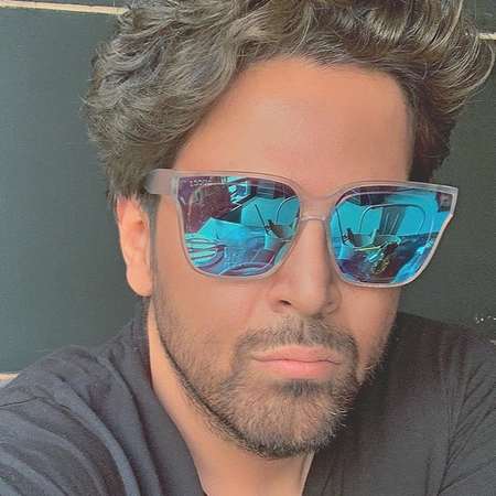 دانلود آهنگ قدم میزنم وقتی حالم بده چه سخته بخندی با ناراحتی عماد طالب زاده Mp3