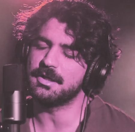 دانلود آهنگ تو ذهن من یه بچه و یه پیرمرده بچه پر عشقه و پیره پر درده عرفان طهماسبی Mp3 دانلود آهنگ تو ذهن من یه بچه و یه پیرمرده بچه پر عشقه و پیره پر درده عرفان طهماسبی Mp3