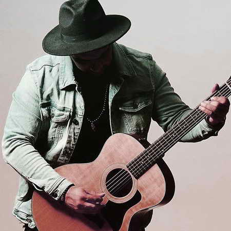 دانلود آهنگ موج موهات موج دریاست با تو حسم روی ابراست فرشید ادهمی Mp3