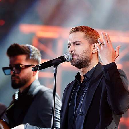 دانلود آهنگ با همه فرق داره چشمای تو ایرانی اصله دلبرم شیوه ی ناز تو به قاجاریه وصله ماکان بند Mp3 دانلود آهنگ با همه فرق داره چشمای تو ایرانی اصله دلبرم شیوه ی ناز تو به قاجاریه وصله ماکان بند Mp3