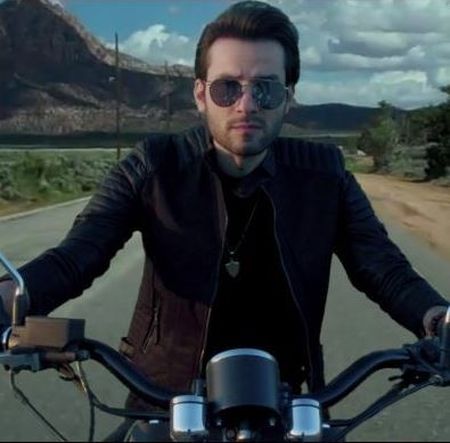 دانلود آهنگ تو اومدی سمتم و چشمات همه حرفاتو بهم گفت من نمیذارم از تو قلبم کسی دربیاردت مفت مهدی احمدوند Mp3 دانلود آهنگ تو اومدی سمتم و چشمات همه حرفاتو بهم گفت من نمیذارم از تو قلبم کسی دربیاردت مفت مهدی احمدوند Mp3