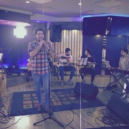 دانلود آهنگ میزنه بارون یکم روی موهات نم نم میدونی من حسودم کاشکی بارون بودم میلاد بابایی Mp3 دانلود آهنگ میزنه بارون یکم روی موهات نم نم میدونی من حسودم کاشکی بارون بودم میلاد بابایی Mp3