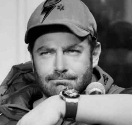 دانلود آهنگ به من سر به زیر گفتی واسم بمیر گفتی عاشقم شو خب حالا تحویل بگیر محمدرضا گلزار Mp3 دانلود آهنگ به من سر به زیر گفتی واسم بمیر گفتی عاشقم شو خب حالا تحویل بگیر محمدرضا گلزار Mp3