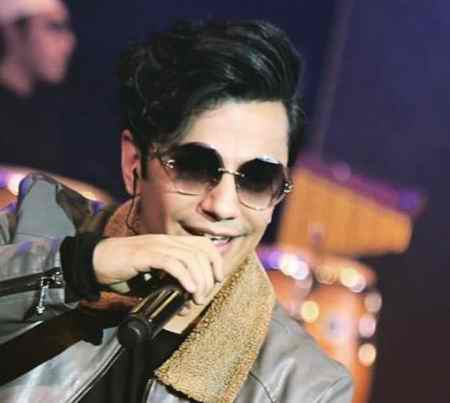 دانلود آهنگ بذار همه ببینن کنار منی بین همه آدما تو یار منی تو دوایی و پرستار منی محسن ابراهیم زاده Mp3 دانلود آهنگ بذار همه ببینن کنار منی بین همه آدما تو یار منی تو دوایی و پرستار منی محسن ابراهیم زاده Mp3