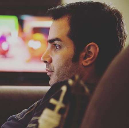 دانلود آهنگ روزای سخت نبودن با تو خلا امیدو تجربه کردم محسن یگانه Mp3