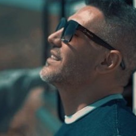 دانلود آهنگ من یه مجنونم تو لیلای منی پای منی من یه ساحل سردم عشقم تو دریای منی مرتضی اشرفی Mp3 دانلود آهنگ من یه مجنونم تو لیلای منی پای منی من یه ساحل سردم عشقم تو دریای منی مرتضی اشرفی Mp3