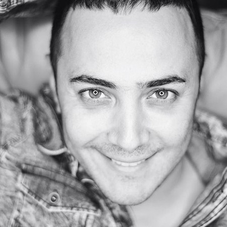 دانلود آهنگ تو نیاز منی اگه واسه منی تو شبایی که تنهای تنهام تو نیازه نری ناصر زینعلی Mp3 دانلود آهنگ تو نیاز منی اگه واسه منی تو شبایی که تنهای تنهام تو نیازه نری ناصر زینعلی Mp3