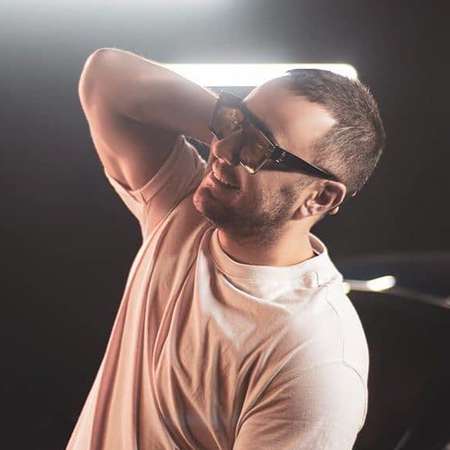 دانلود آهنگ نگام کن یکی تا مرز جنون پای تو وایستاده دیوونته به دونه دونه نفس های تو معتاده ناصر زینعلی Mp3 دانلود آهنگ نگام کن یکی تا مرز جنون پای تو وایستاده دیوونته به دونه دونه نفس های تو معتاده ناصر زینعلی Mp3