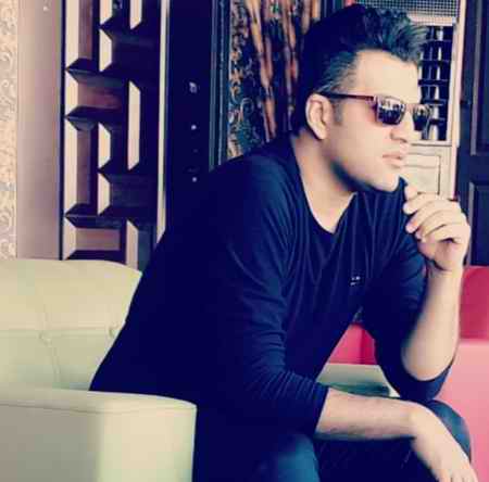 دانلود آهنگ تاریخ برمیگردد از راهش اینروزها تقویم غمگین است پویا بیاتی Mp3 دانلود آهنگ تاریخ برمیگردد از راهش اینروزها تقویم غمگین است پویا بیاتی Mp3