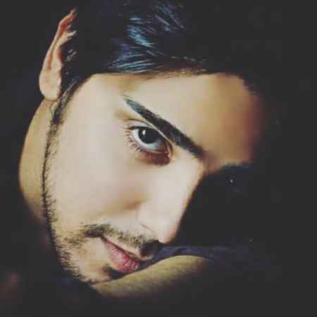 دانلود آهنگ کافیه باور کنی لب تر کنی مثل قبل برات جونمو میذارم وسط بی تو شدم شکسته تر رامین بی باک Mp3