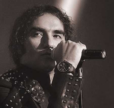 دانلود آهنگ عشق مثل یه آهنگ روی تکرار یه جای مشت رو دیوار مونده باهام رضا یزدانی Mp3 دانلود آهنگ عشق مثل یه آهنگ روی تکرار یه جای مشت رو دیوار مونده باهام رضا یزدانی Mp3