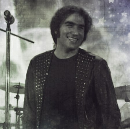 دانلود آهنگ مهتاب تو فانوس چالوس تا دریا پوشیدن موجا تو بطن یک رویا رضا یزدانی Mp3 دانلود آهنگ مهتاب تو فانوس چالوس تا دریا پوشیدن موجا تو بطن یک رویا رضا یزدانی Mp3