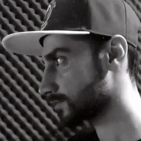 دانلود آهنگ به یاد رفتنت هرشب به راهت خیره میمونم سامان جلیلی Mp3