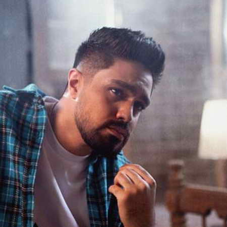 دانلود آهنگ بخوای بری من مغرورم میرم ولی دلم میکشه سمتت هی به زور منو شایان اشراقی Mp3 دانلود آهنگ بخوای بری من مغرورم میرم ولی دلم میکشه سمتت هی به زور منو شایان اشراقی Mp3