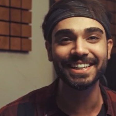 دانلود آهنگ دیدمت عشق میان قلب من دامن گرفت آسمانم از سر خشنودی باریدن گرفت سینا درخشنده Mp3 دانلود آهنگ دیدمت عشق میان قلب من دامن گرفت آسمانم از سر خشنودی باریدن گرفت سینا درخشنده Mp3