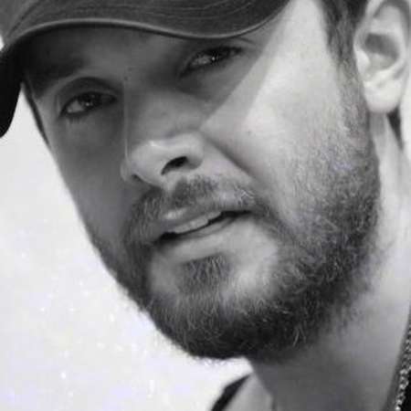 دانلود آهنگ تو نباشی همه زندگی سر و تهه وارونه واره سینا پارسیان Mp3