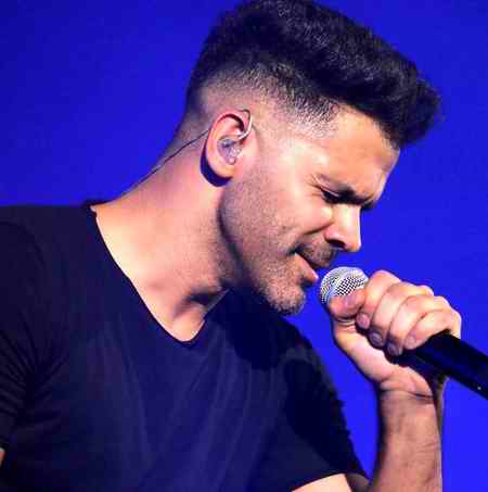 دانلود آهنگ من از ایران من از تبار خورشیدم از همین خاک به قله دنیا رسیدم سیروان خسروی Mp3 دانلود آهنگ من از ایران من از تبار خورشیدم از همین خاک به قله دنیا رسیدم سیروان خسروی Mp3